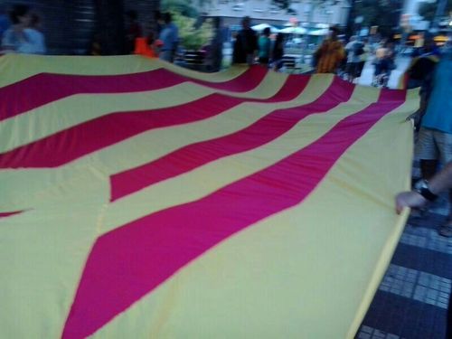 Gran estrena de la superestelada a la cadena de Sants